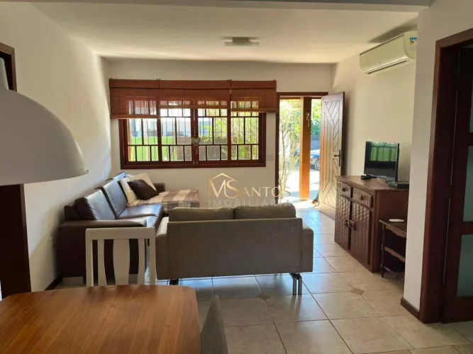 Casa com 4 dormitórios à venda, 175 m² por R$ 1.800.000,00 - Canasvieiras - Florianópolis/