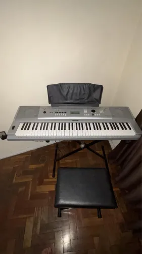 Yamaha DGX-230