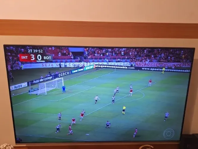 televisão 65 polegadas LG 65UM75 UHD 4K Painel IPS ThinQA funcionando em perfeito estado.
