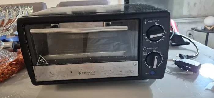 Forninho elétrico pequeno