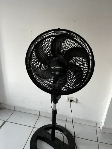 Ventilador de Coluna Mondial Super Power 40cm - 6 Pás (Preto) - Excelente Estado