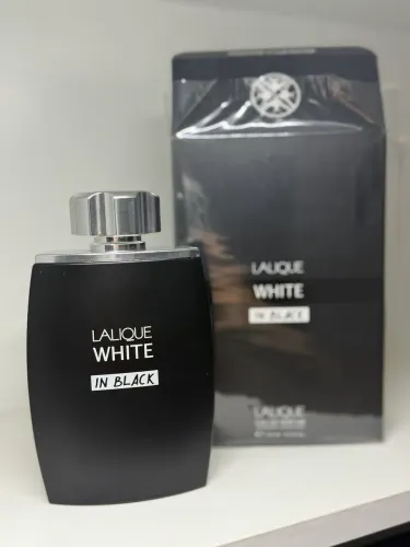 Lalique White in Black