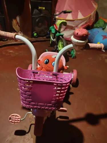 Triciclo menina