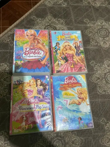 Kit DVDs da Barbie