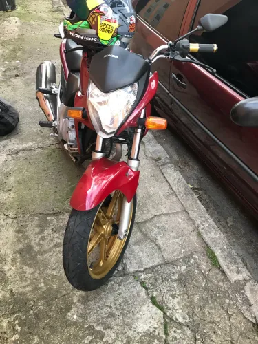 Cb 300r toda revistada 
