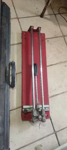 Cortador riscador de pisos