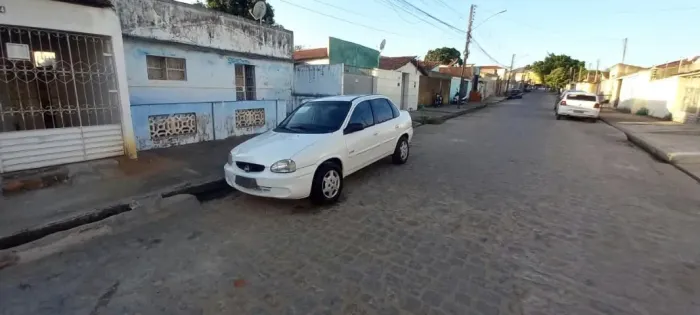 Chevrolet Corsa SED Class.life 1.0/1.0 Flexpower (álcool) 2006
