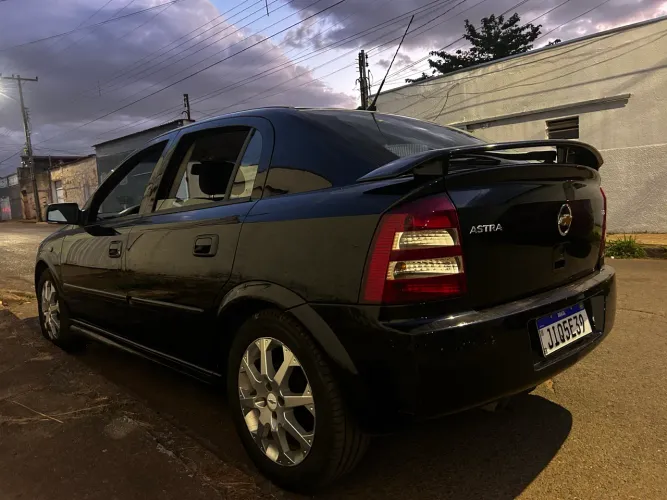 Chevrolet Astra Advantage 2.0 MPFI 8V Flexpower 5P 2011