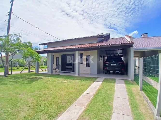 Casa 3 dormitórios à venda Praia Paraiso Torres/RS