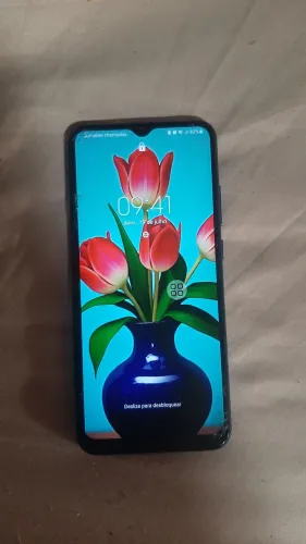 Vendo celular A05 semi novo ..com documento