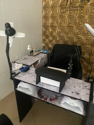 Mesa em L nail design manicure 