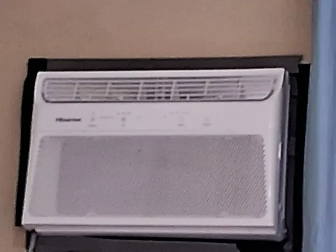 Vendo Ar condicionado de janela Hisense 8.500 Btus