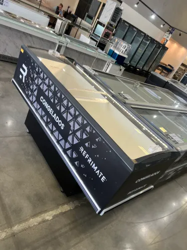 Ilha congelados 2 metros com iluminação LED - pronta entrega - nova