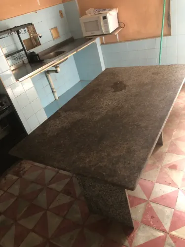 Mesa de mármore