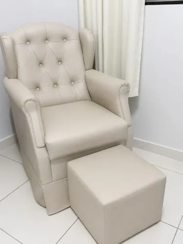 Poltrona de amamentação 