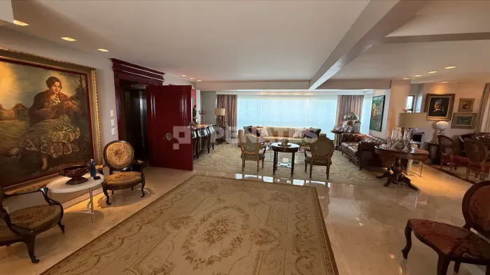 Apartamento mobiliado de 309 m² com 3 suítes e 6 vagas no Tirol, Natal