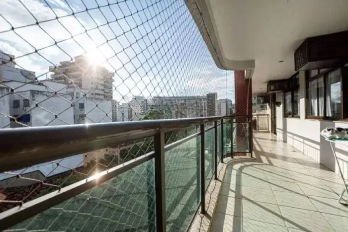 Imóvel para venda possui 140 metros quadrados com 3 quartos em Icaraí - Niterói - RJ