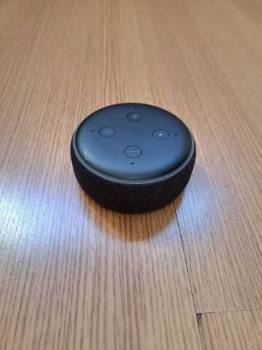 Echo Dot 3ª Geração Smart Speaker Com Alexa Amazon Bivolt Preto