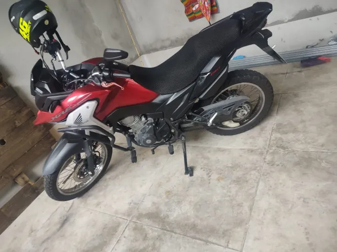 Vendo Moto XRE 190