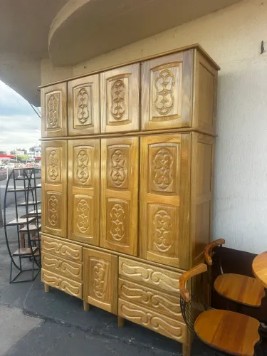 Roupeiro triplex 4 portas