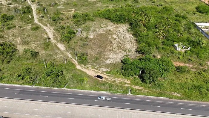 TERRENO PARA POSTO DE COMBUSTÍVEL AS MARGENS DA BR 101 