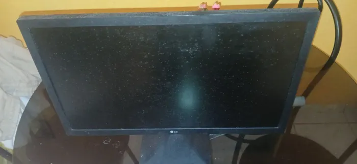 Monitor 22"