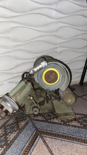 Vendo essa máquina de amolar broca