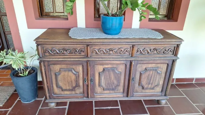 Buffet madeira maciça