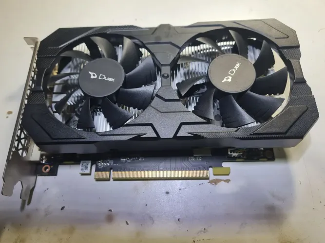 RX580 DUEX 8GB.