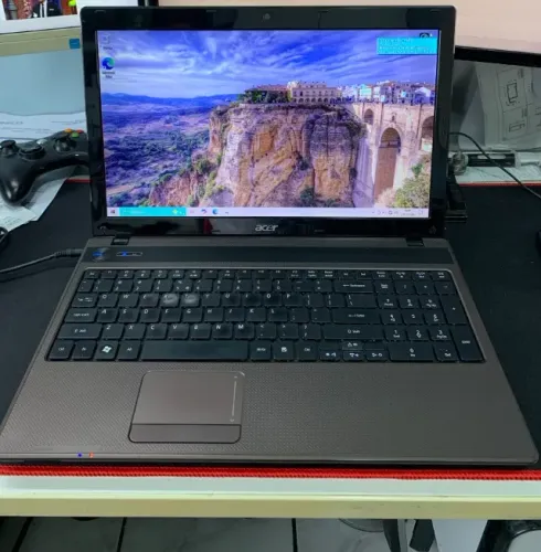 Notebook Acer Aspire 5252 tela 15" AMD V160 8GB HD 500GB - reparo 