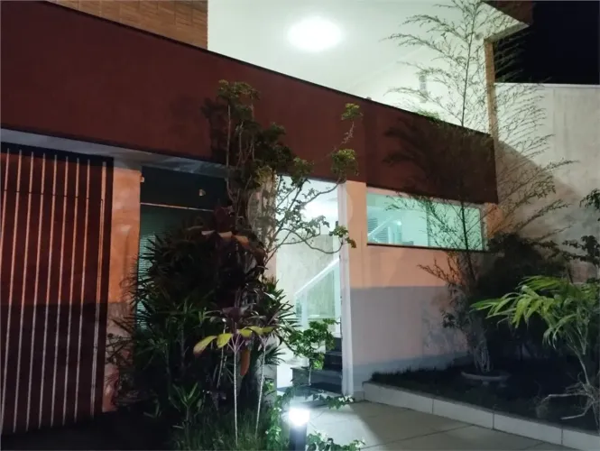 CASA A VENDA NA VILA LAVINIA -MOGI DAS CRUZES
