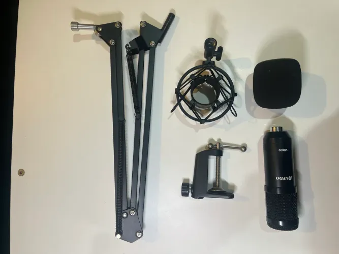 Kit Microfone Vedo VD800 com Braço Articulado | Microfone Condensador para PC