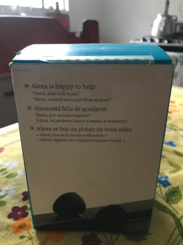 Barbada Alexa na caixa