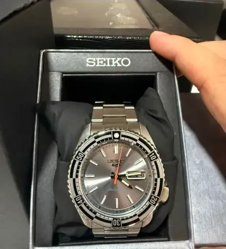Seiko 5 sports Rally SPECIAL EDITION