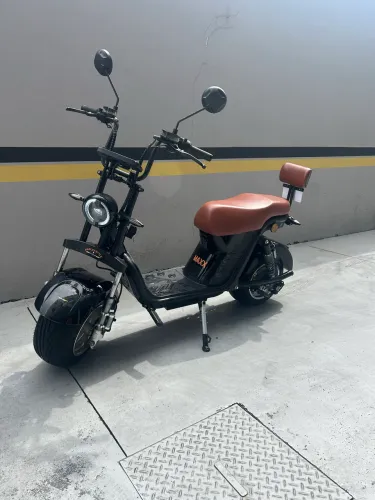 Scooter elétrica Autopropelido Mega Maxx 1000W