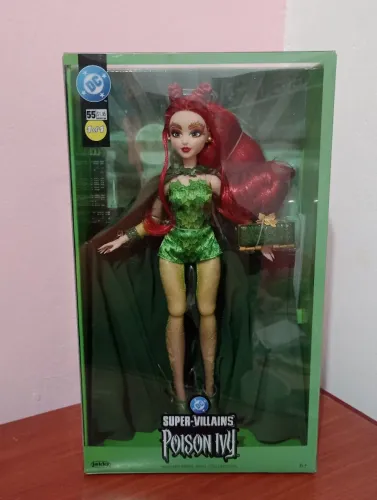 Boneca Poison Ivy - Super Villains Jakks Pacific
