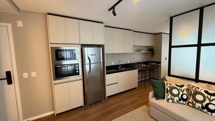 Apartamento Studio Mobiliado para Alugar no Centro de Florianópolis