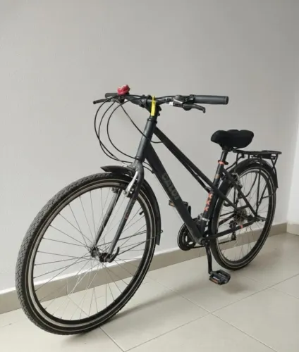 Bicicleta Caloi pouco usada.