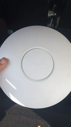 Antena wi-fi unifi ubiquiti POE sem a fonte, usada, em ótimo estado