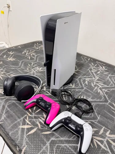 Vendo Ps5 não tem nenhum arranhão, sou o único dono