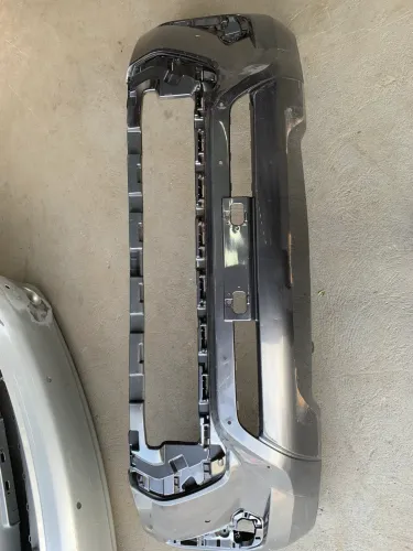 Pára-choque Hilux 2021 a 2024