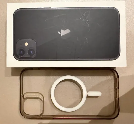 Iphone 11 - único dono, nunca aberto