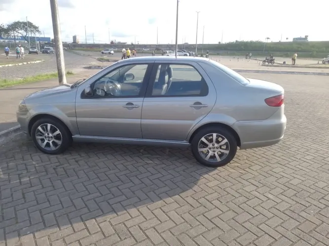 Fiat Siena EL 1.0 MPI Fire Flex 8V 4P 2015