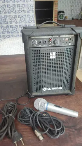 AMPLIFICADOR LL AUDIO + MICROFONE