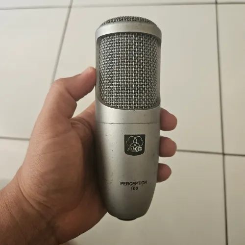 Microfone AKG Perception 100