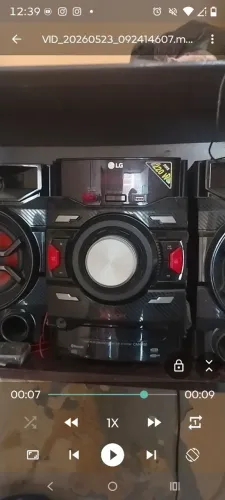 Mini system LG AM FM Bluetooth dois pen drive e CD funciona tudo 220 w de potência som em 