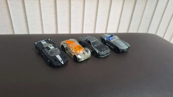 Carrinhos HOTWHEELS 
