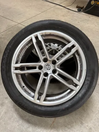 VENDO ARO E PNEU 19? 255/50/19 PORSCHE MACAN