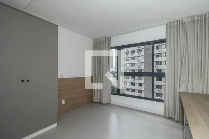 Apartamento à Venda - Bom Fim, 1 Quarto, 24 m2