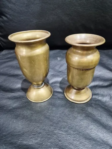 Par de Vasos Solitários em Latão Maciço - Vintage 13cm